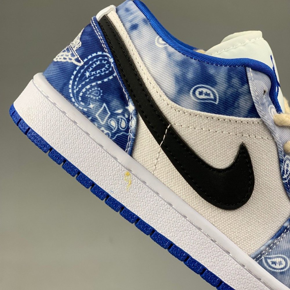 Air Jordan 1 blue and white porcelain black hook size: 10 - Picture 8 of 9